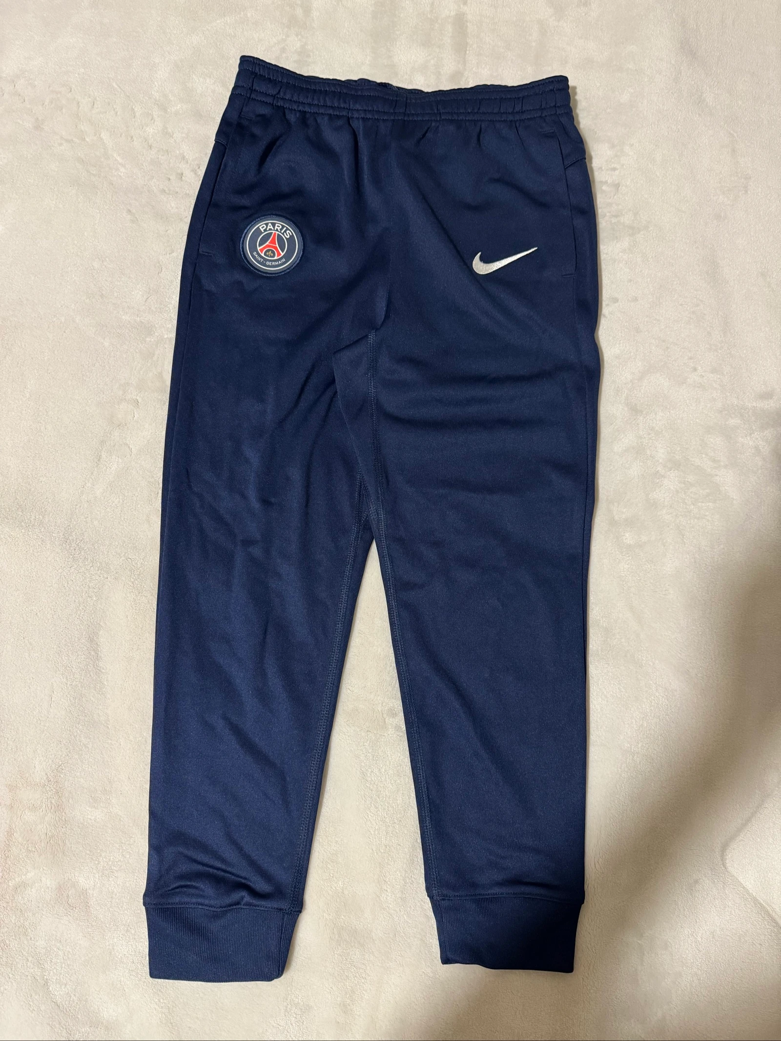 Conjunto de chándal Nike del PSG talla 5-6 años nuevo – photo 7